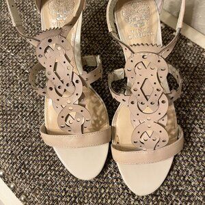 VINCE CAMUTO BEIGE SANDALS GENUINE LEATHER IN BEIGE 8.5